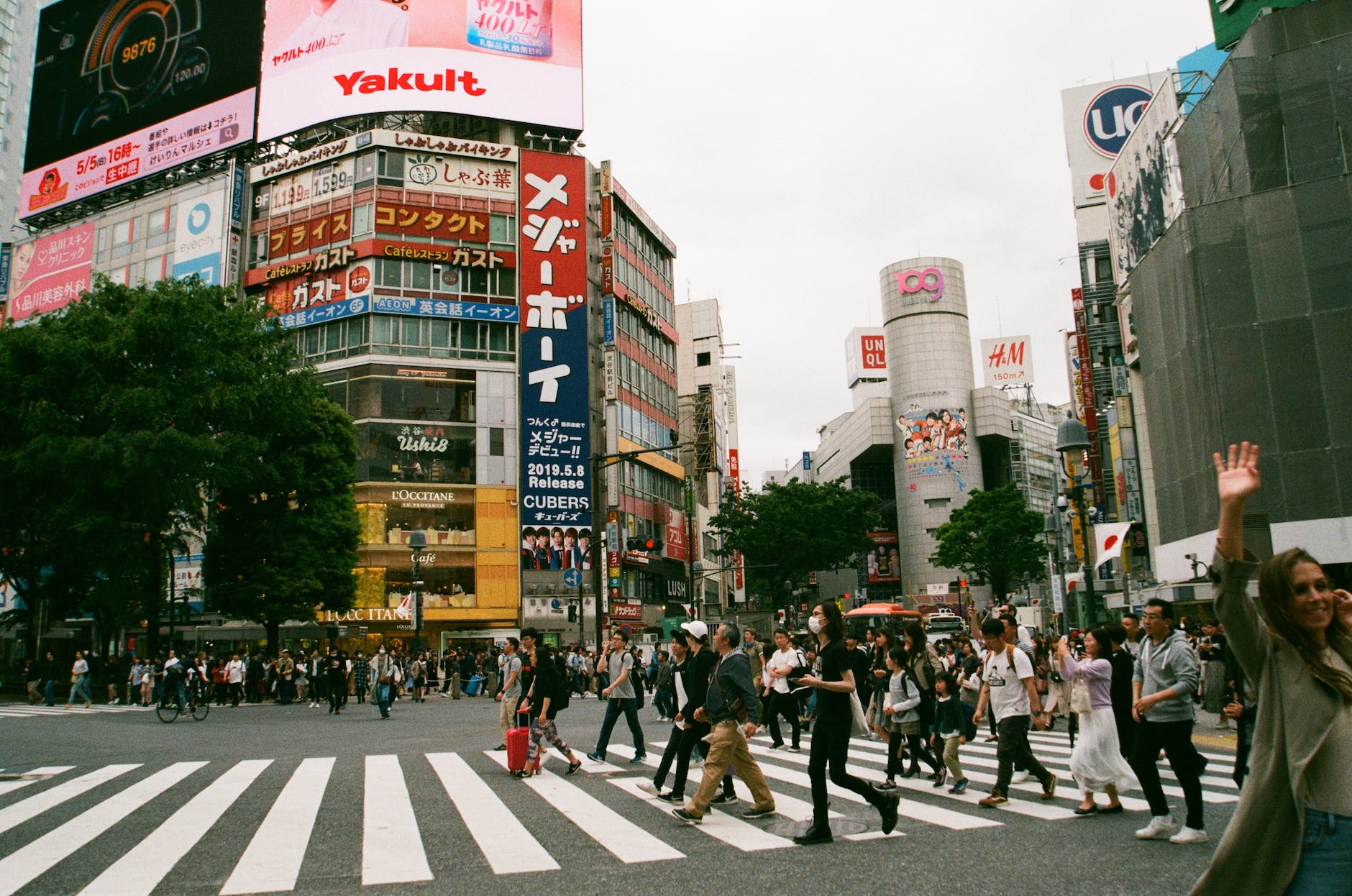 An image of the busy Shibuya Crossing, in Tokyo